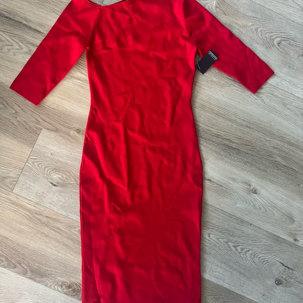Badgley Mischka NWT red off shoulder, bodycon,cocktail $280 retail- - Picture 2 of 9